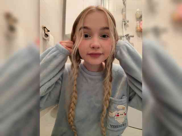 MimiMila's chat room