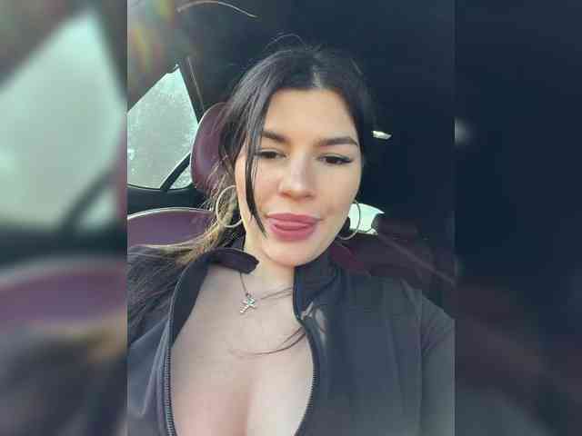 -MaybeBaby-'s chat room