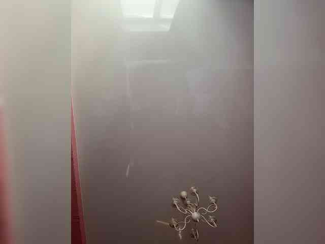 Enchantressss's chat room