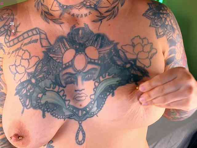 Amy-ink6969's chat room