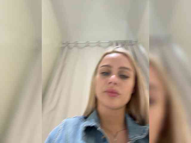 _Katrinka_'s chat room