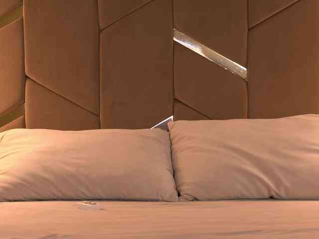 Cinnabon_ga's chat room