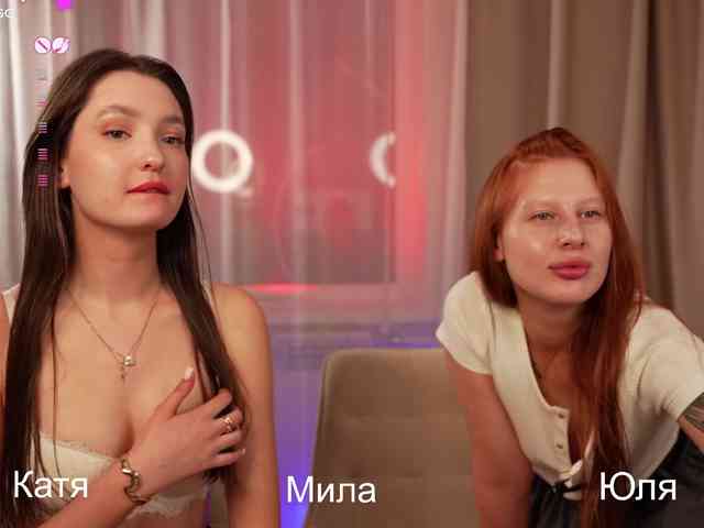 MilaLuxury's chat room