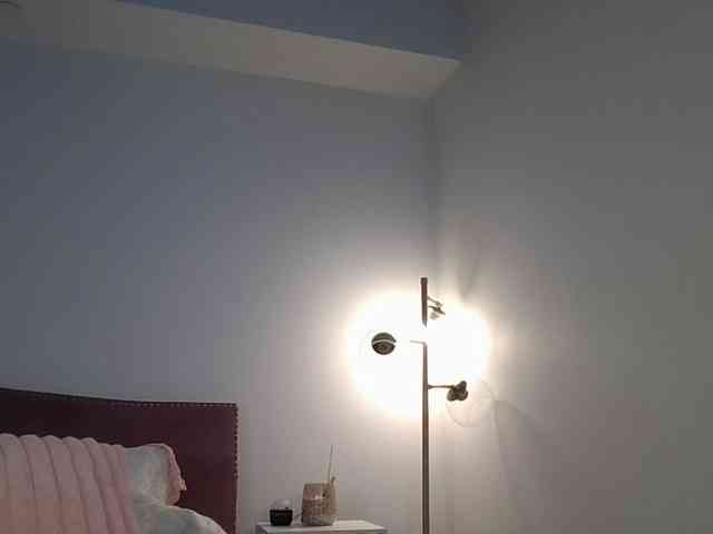 NicoleSarahX's chat room