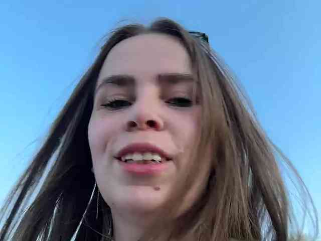 LolaSexxx's chat room