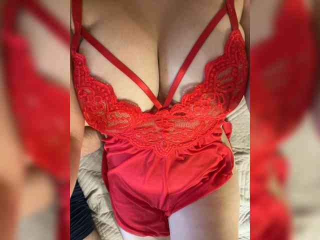 Cherry69Kiss's chat room
