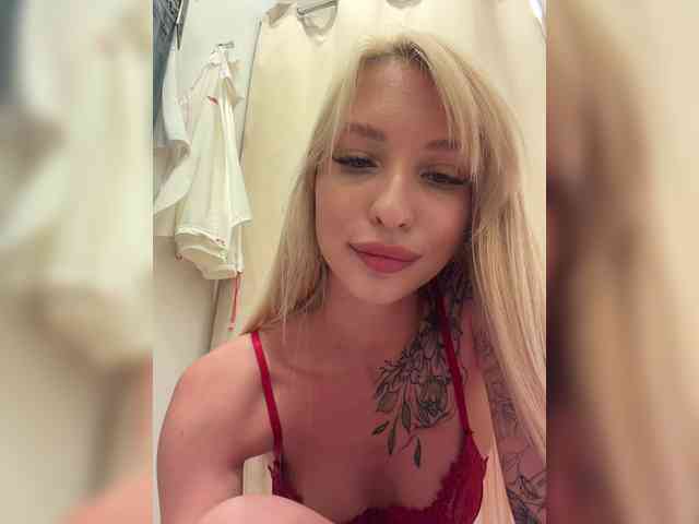 Cristi-Candy's chat room
