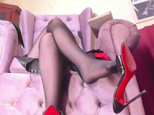LadyLeather's chat room