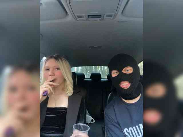 NikkiAlex's chat room