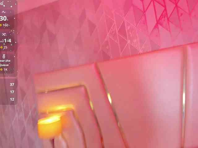 ZairaRogue's chat room