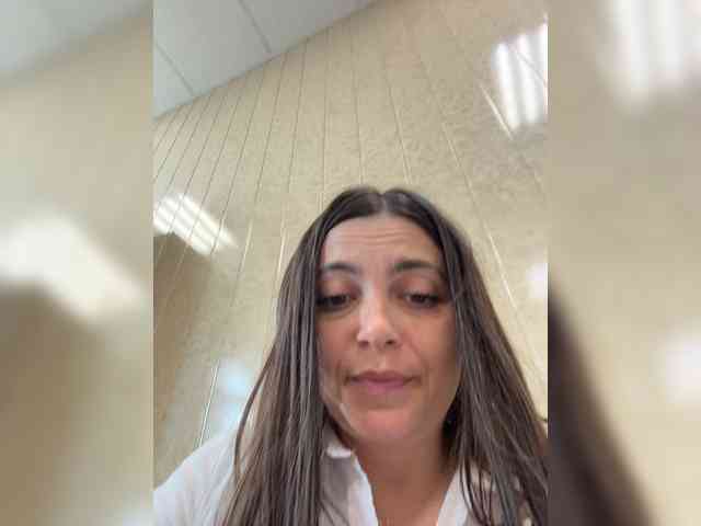 LustySass's chat room