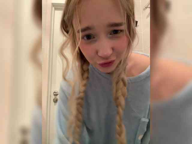 MimiMila's chat room