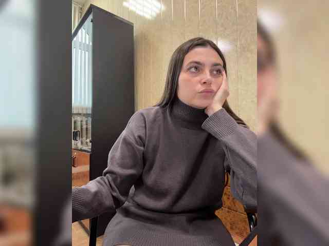 LustySass's chat room