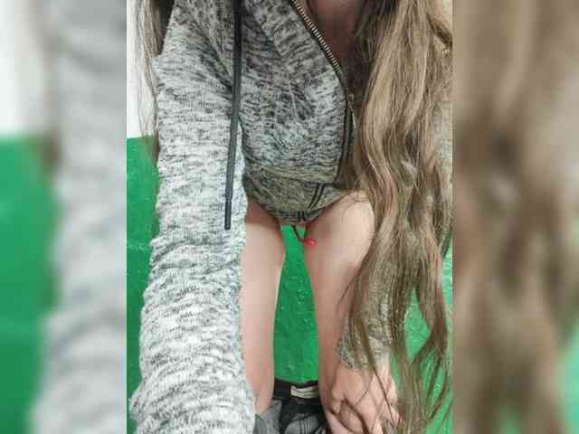 KOTENOCHEK_SEXY_KISA's chat room