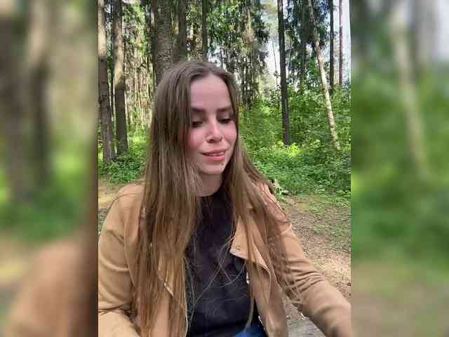 LolaSexxx's chat room