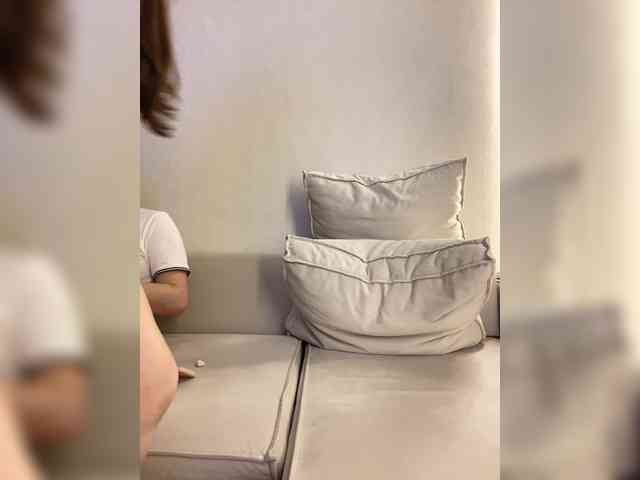 Annafirepussy's chat room