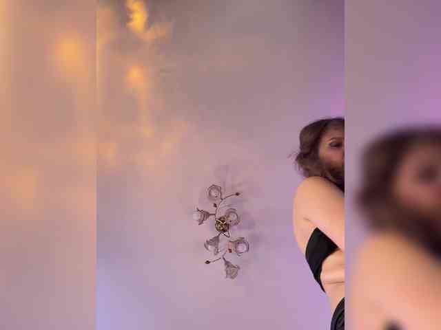-SweetNatali-'s chat room