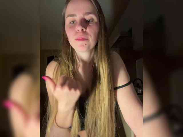 LolaSexxx's chat room