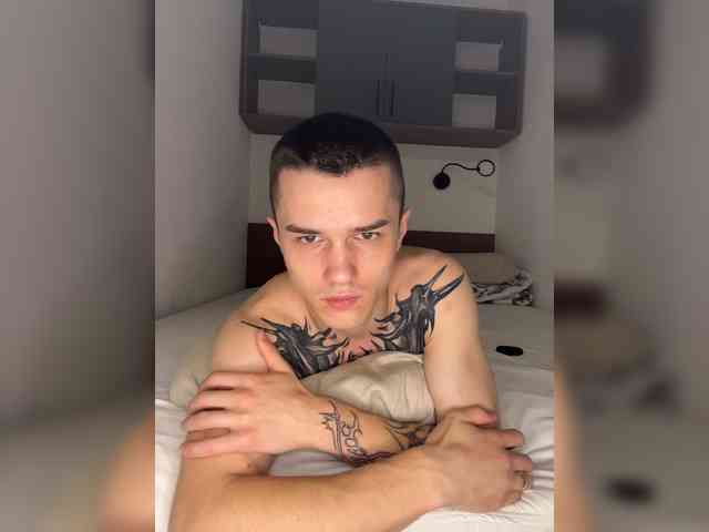 AAOneLove's chat room