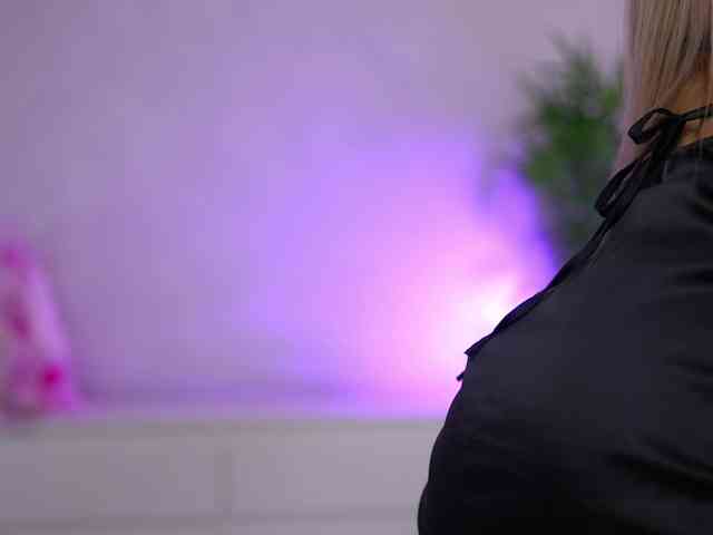 ArtTeasee's chat room