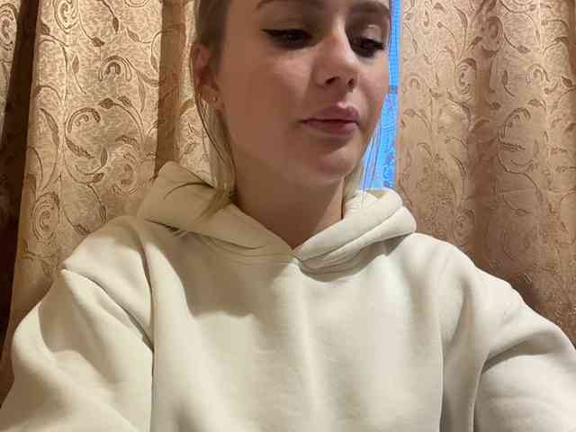 _Katrinka_'s chat room