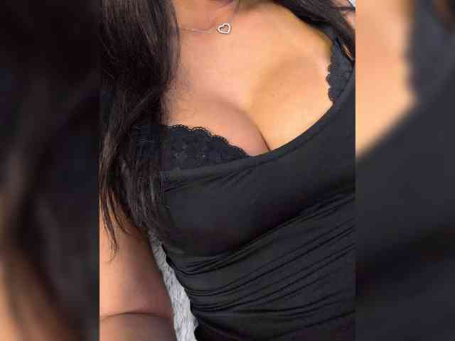-LanaRay-'s chat room