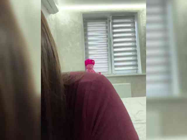 -LeiaProseccina-'s chat room