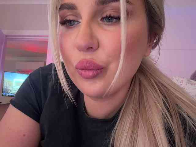 Stiflers_mom's chat room