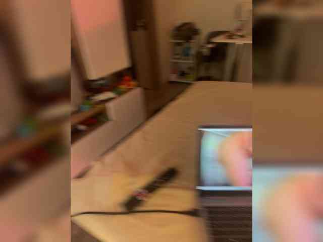 VIP17CoupleDream's chat room