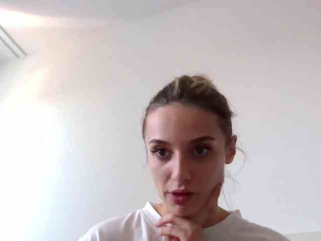 Anais8900's chat room
