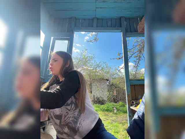 LolaSexxx's chat room