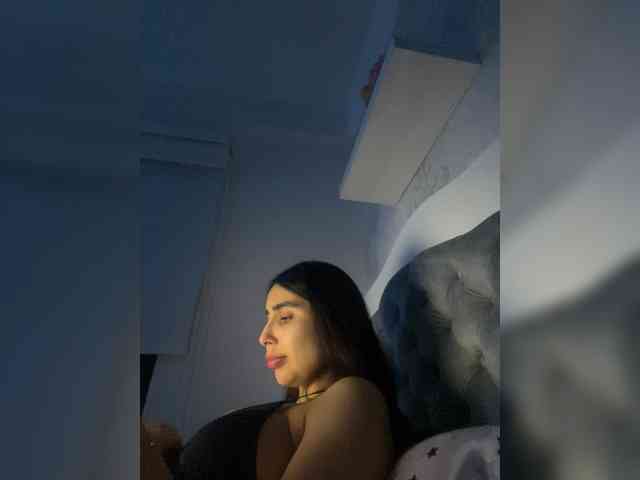 SallyeLeins's chat room