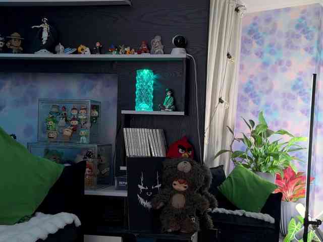 Kira_Li_Lime's chat room