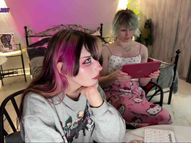 h3ntai-baby's chat room