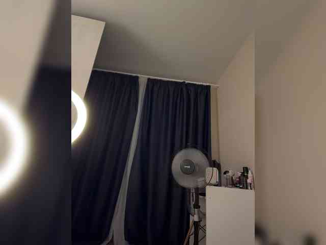 VikiMurrr's chat room
