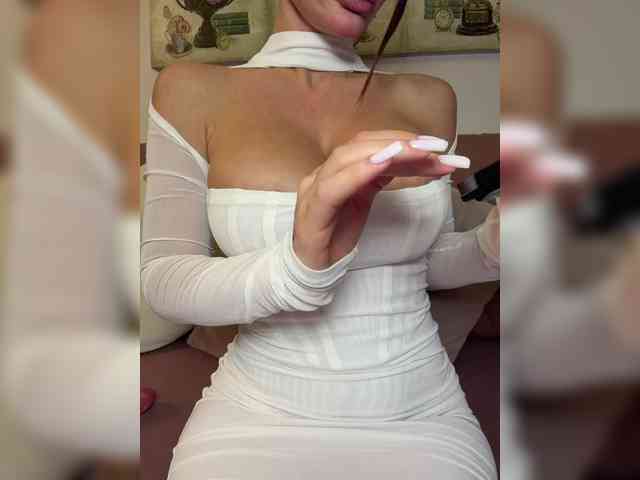 OrgazMia's chat room