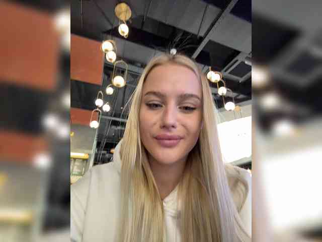 _Katrinka_'s chat room