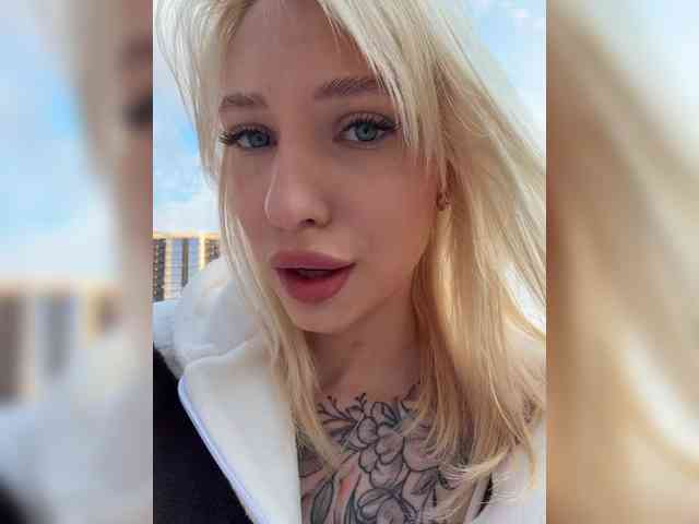 Cristi-Candy's chat room