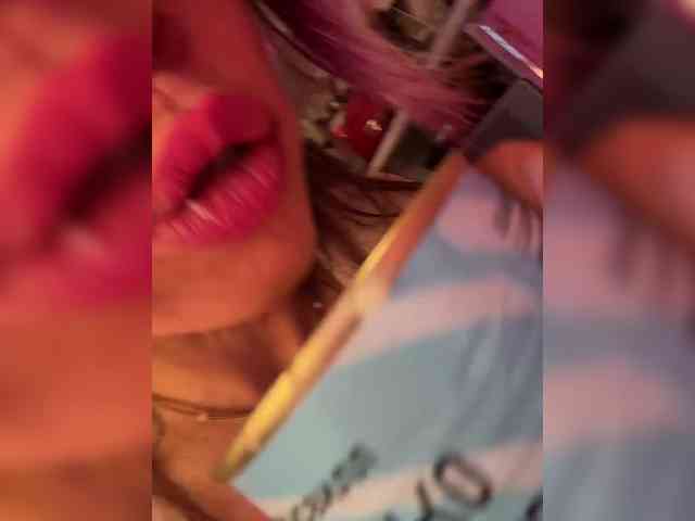 VIP17CoupleDream's chat room