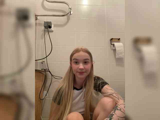 MimiMila's chat room