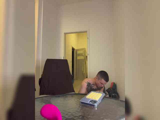 AAOneLove's chat room
