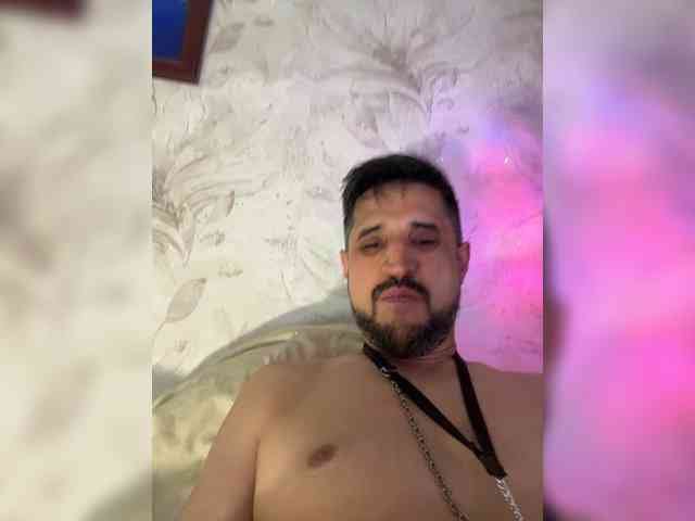 VIP17CoupleDream's chat room