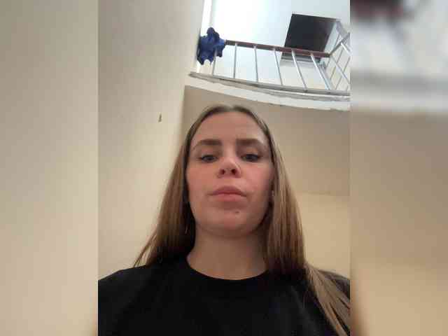 LolaSexxx's chat room