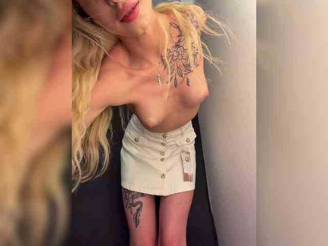 Cristi-Candy's chat room