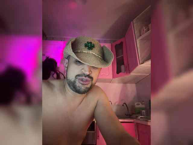 VIP17CoupleDream's chat room