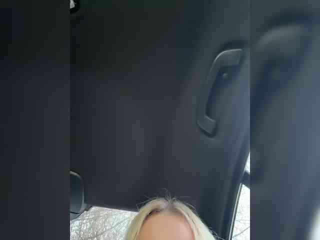 -Riviera-'s chat room