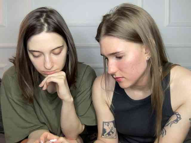 yoursweettreats's chat room