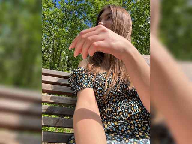 -EmilyBaby-'s chat room