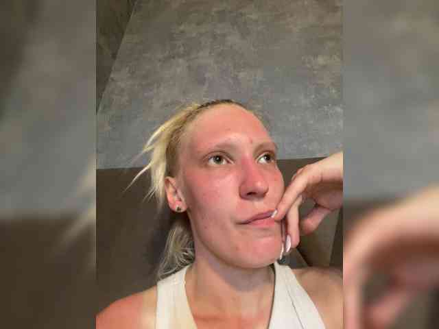 Oxxikssa's chat room