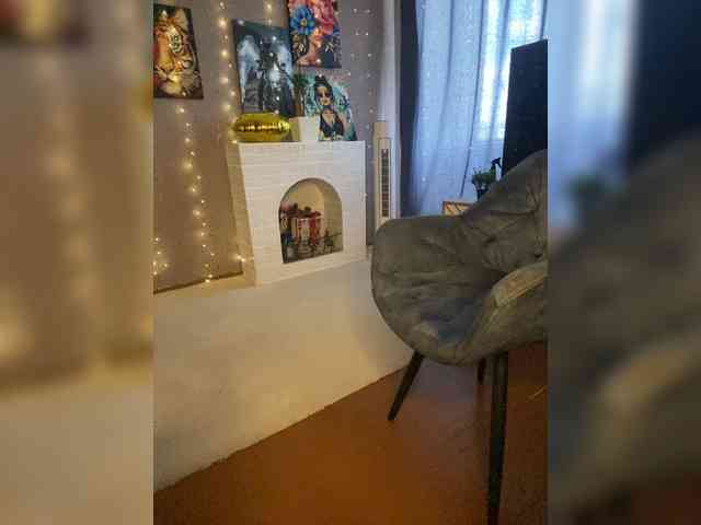 Vikki_tori_a's chat room